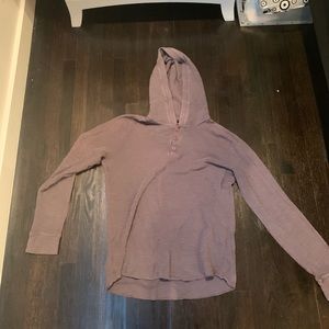 vince long sleeved hooded shirt